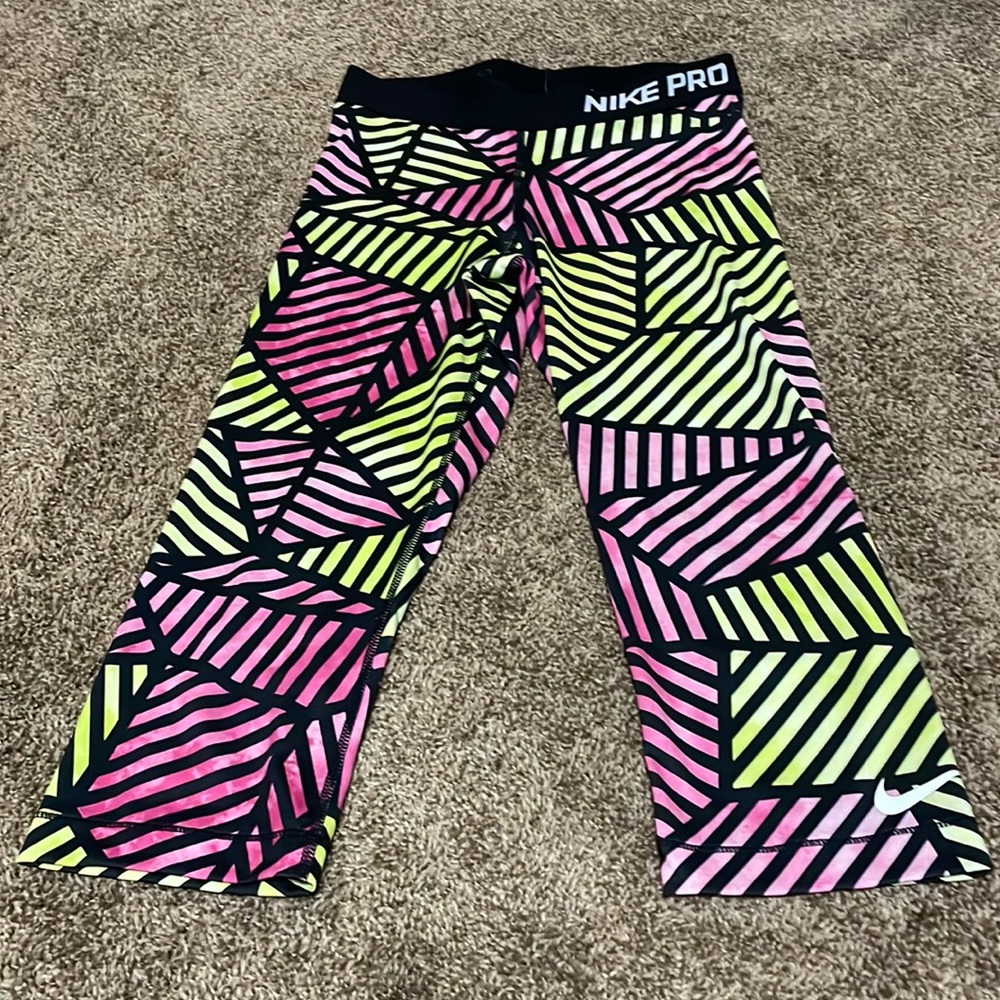 Womens Nike dri-fit capris